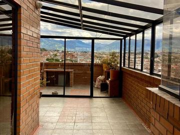 HERMOSO DEPARTAMENTO EN VENTA,  SECTOR VIRGEN DE BRONCE