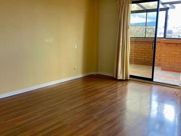 HERMOSO DEPARTAMENTO EN VENTA,  SECTOR VIRGEN DE BRONCE