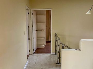 HERMOSO DEPARTAMENTO EN VENTA,  SECTOR VIRGEN DE BRONCE