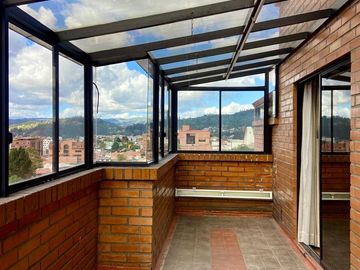 HERMOSO DEPARTAMENTO EN VENTA,  SECTOR VIRGEN DE BRONCE