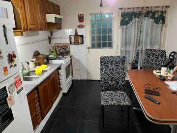 Triplex en venta en Villa Sarmiento