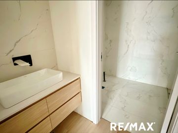 VENTA DEVOTO DPTO PISO 293 M2 - 2 COCHERAS TERRAZA