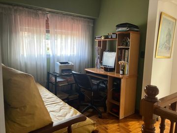 Venta Casa 5 Amb con Jardin y Pileta Temperley