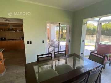 CASA EN VENTA EN FINCAS DEL LAGO – MAROTO PROPIEDADES