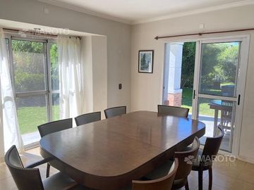 CASA EN VENTA EN FINCAS DEL LAGO – MAROTO PROPIEDADES