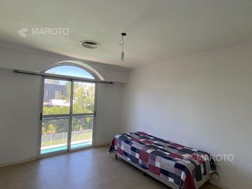 CASA EN VENTA EN FINCAS DEL LAGO – MAROTO PROPIEDADES