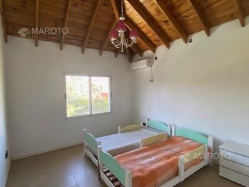 CASA EN VENTA EN FINCAS DEL LAGO – MAROTO PROPIEDADES