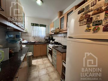 Casa en Berazategui en Venta A metros de Plaza Ducilo.  2 Casas PH Juntas.