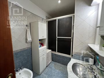 Casa en Berazategui en Venta A metros de Plaza Ducilo.  2 Casas PH Juntas.