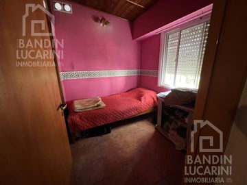 Casa en Berazategui en Venta A metros de Plaza Ducilo.  2 Casas PH Juntas.