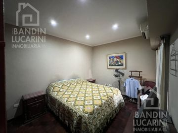 Casa en Berazategui en Venta A metros de Plaza Ducilo.  2 Casas PH Juntas.