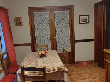 Casa en Berazategui en Venta A metros de Plaza Ducilo.  2 Casas PH Juntas.
