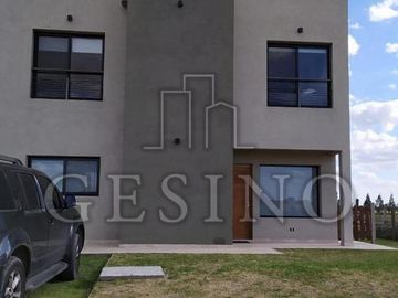 Casa - Coronel Brandsen