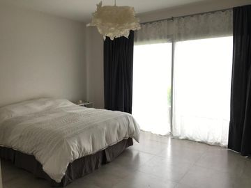 VENTA DE  CASA EN EL CANTON BARRIO GOLF