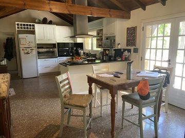Señorial Casa con 2da. Vivienda en Los Naranjos - Ingeniero Maschwitz - Escobar