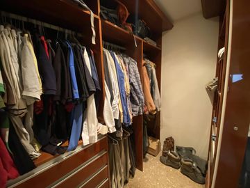 Señorial Casa con 2da. Vivienda en Los Naranjos - Ingeniero Maschwitz - Escobar