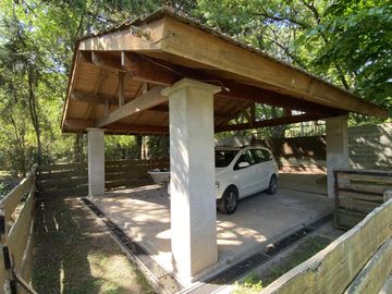Señorial Casa con 2da. Vivienda en Los Naranjos - Ingeniero Maschwitz - Escobar