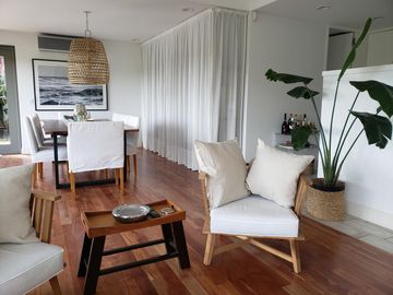Canchera y Luminosa Casa en Venta en Santa Barbara!