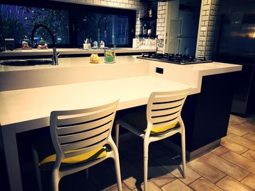Canchera y Luminosa Casa en Venta en Santa Barbara!