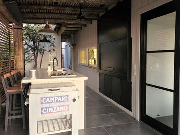 Canchera y Luminosa Casa en Venta en Santa Barbara!