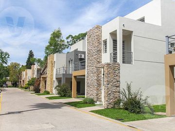 Triplex en venta - Canning, Bambú Classic APTO CRÉDITO
