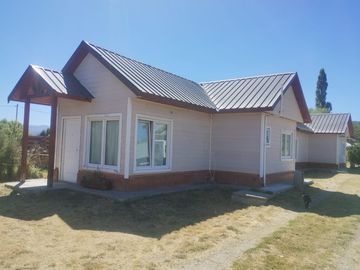 Hermosas 2 Cabañas de material en seco, en Cholila OPORTUNIDAD!! USD 50.000 C/U