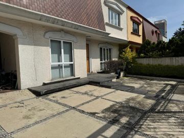 Casa en Venta en Blvd. Lomas Anáhuac - Lomas de las Palmas, Huixquilucan