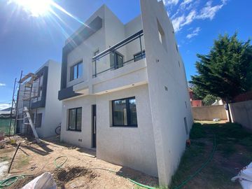 PH EN VENTA EN NUEVO BARRIO SAN RAFAEL -GAS NATURAL