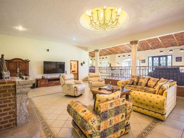 Casa campestre dentro de Coto Privado en San Isidro Mazatepec