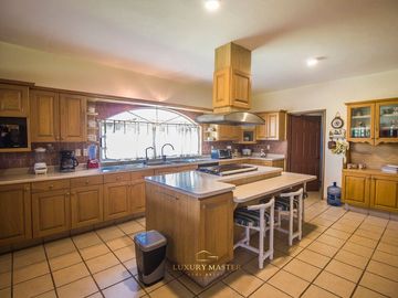 Casa campestre dentro de Coto Privado en San Isidro Mazatepec