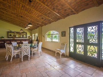 Casa campestre dentro de Coto Privado en San Isidro Mazatepec