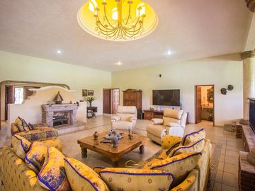 Casa campestre dentro de Coto Privado en San Isidro Mazatepec