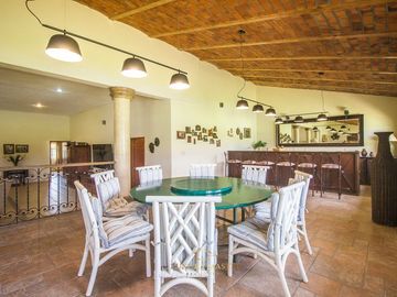 Casa campestre dentro de Coto Privado en San Isidro Mazatepec