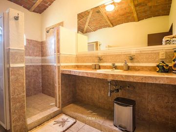 Casa campestre dentro de Coto Privado en San Isidro Mazatepec