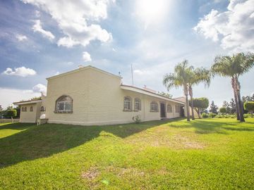 Casa campestre dentro de Coto Privado en San Isidro Mazatepec