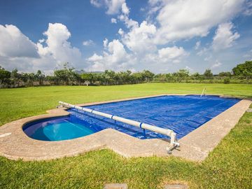 Casa campestre dentro de Coto Privado en San Isidro Mazatepec
