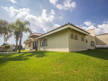 Casa campestre dentro de Coto Privado en San Isidro Mazatepec