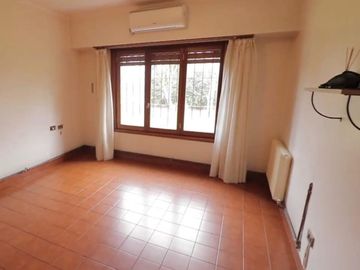 Venta casa quinta 5 amb con pileta cubierta Mar del Plata