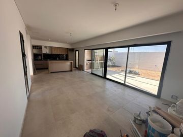 Casa en Venta en Colinas de Manantiales - 2 dormitorios, a estrenar!