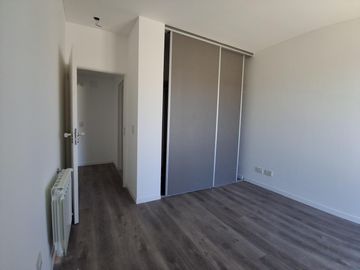 Venta  1 Dormitorio Barrio   8 Sauces cochera Funes