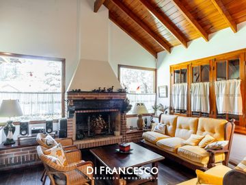 Casa de  5 ambientes en Venta en Pinamar - Fragata La Victoria 3852 - Retasada