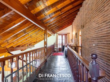 Casa de  5 ambientes en Venta en Pinamar - Fragata La Victoria 3852 - Retasada