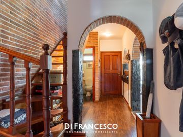Casa de  5 ambientes en Venta en Pinamar - Fragata La Victoria 3852 - Retasada