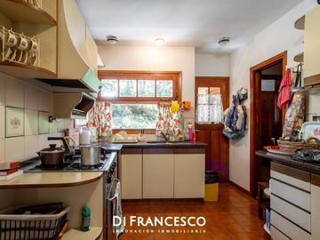 Casa de  5 ambientes en Venta en Pinamar - Fragata La Victoria 3852 - Retasada