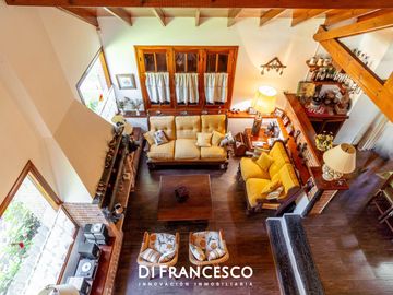 Casa de  5 ambientes en Venta en Pinamar - Fragata La Victoria 3852 - Retasada