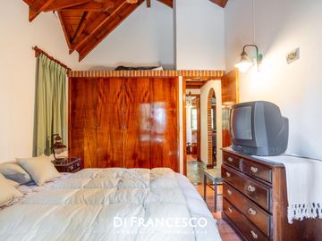 Casa de  5 ambientes en Venta en Pinamar - Fragata La Victoria 3852 - Retasada