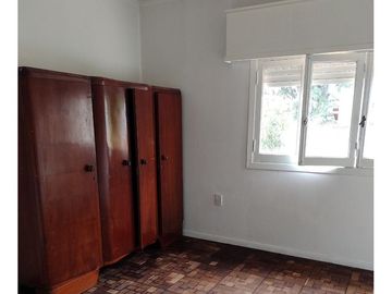 Casa en venta - 3 Dormitorios 2 Baños - Cochera - 641Mts2 - Longchamps, Almirante Brown