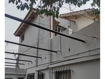 Casa en venta - 3 Dormitorios 2 Baños - Cochera - 641Mts2 - Longchamps, Almirante Brown