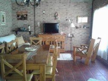 Quinta en venta - 2 dormitorios 1 baño - patio y pileta - 3200 mts2 - Coronel Brandsen