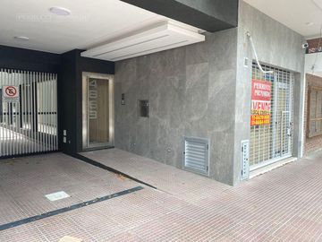 Departamento 2 Ambientes en el Centro de Villa Ballester!